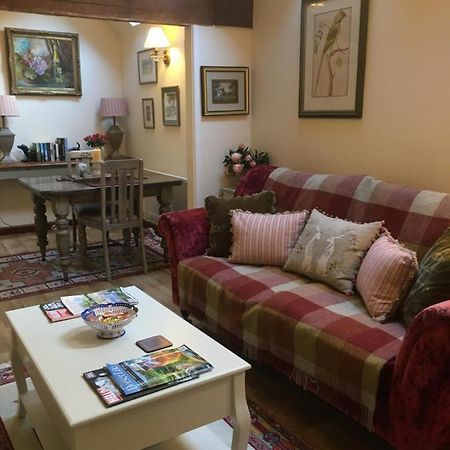 The Grooms Loft Self Contained Apartment Milton Abbas Ngoại thất bức ảnh