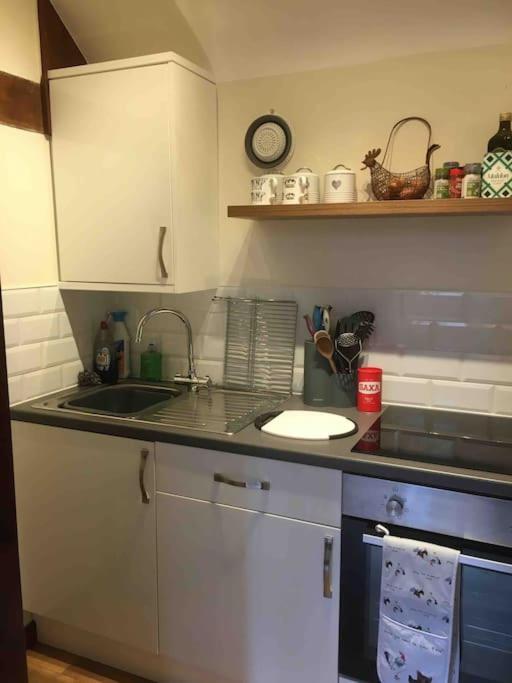 The Grooms Loft Self Contained Apartment Milton Abbas Ngoại thất bức ảnh